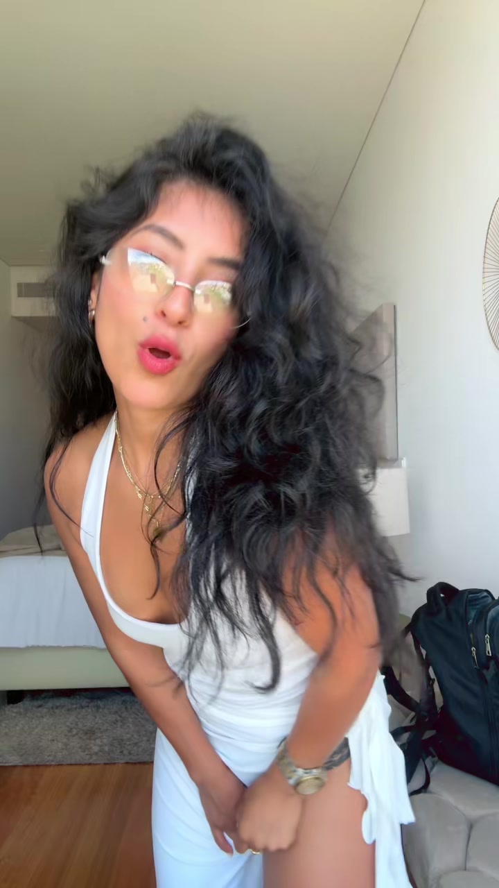 @𝕱𝖑𝖔𝖗 🦋