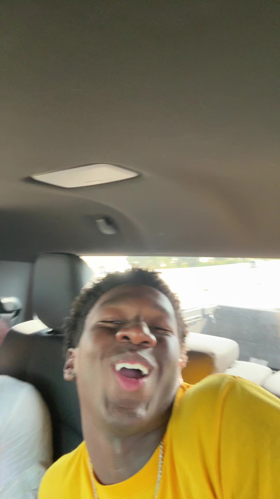 @maybealy