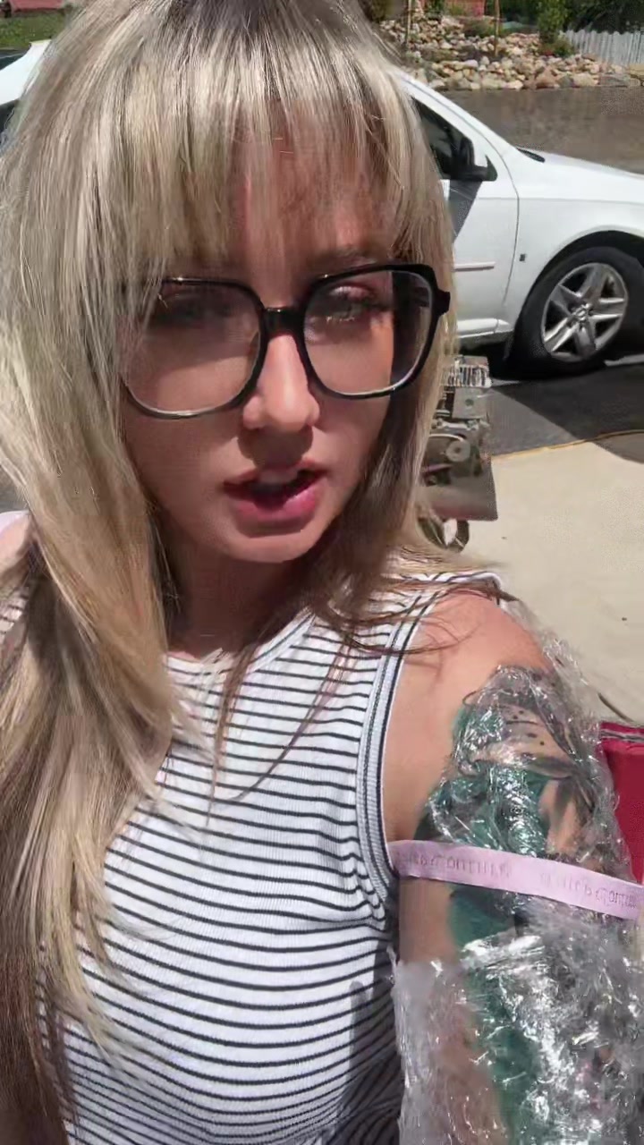 @Carlie⚡️