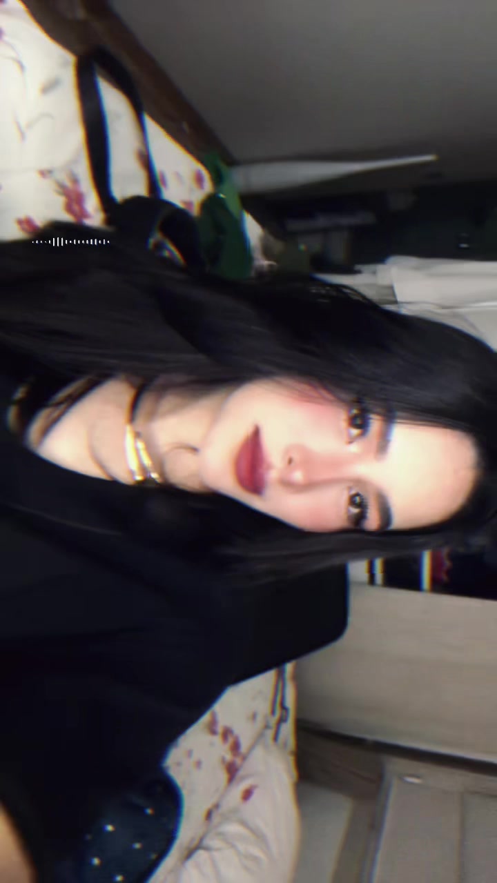@Larissa Debortoli