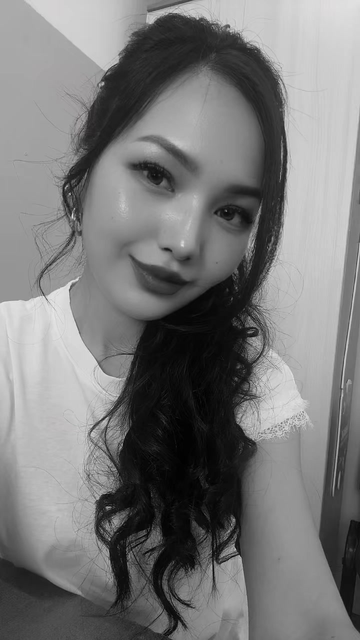 @Maryia Zharilkap
