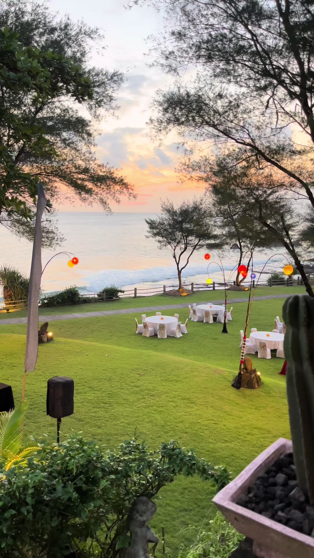 @De jukung resto Tanah Lot Bali