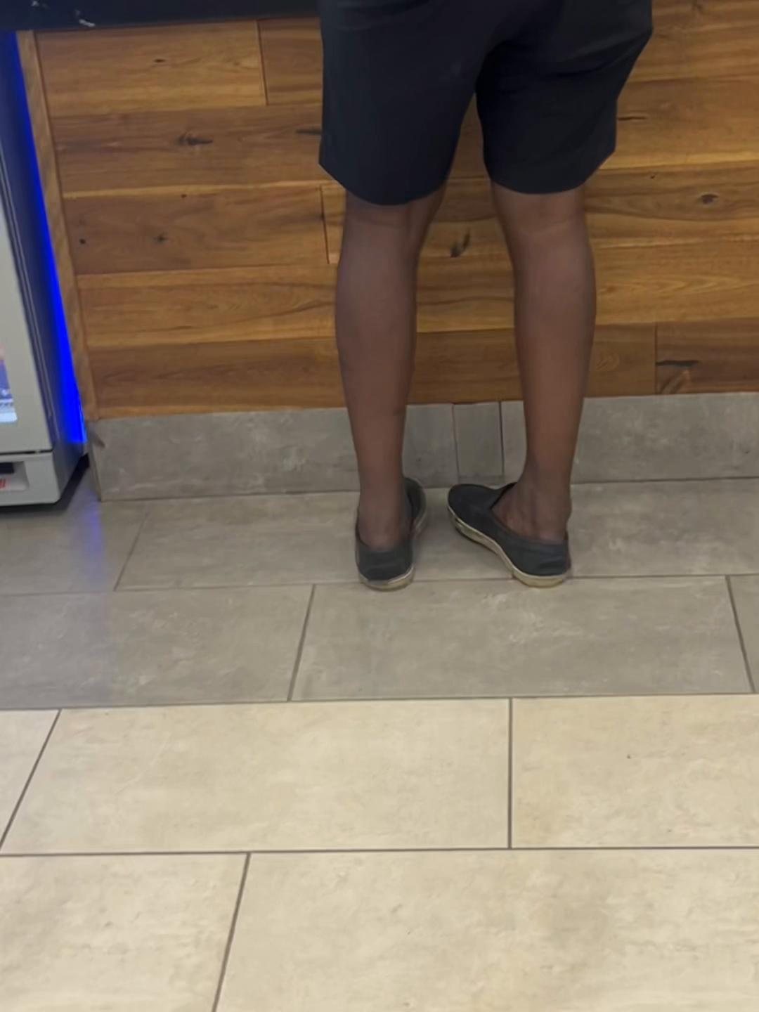@legsdontmatch
