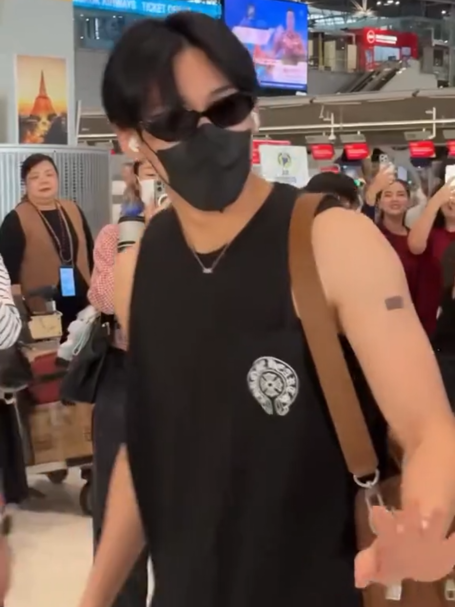@ลีฟ เซราะกราว