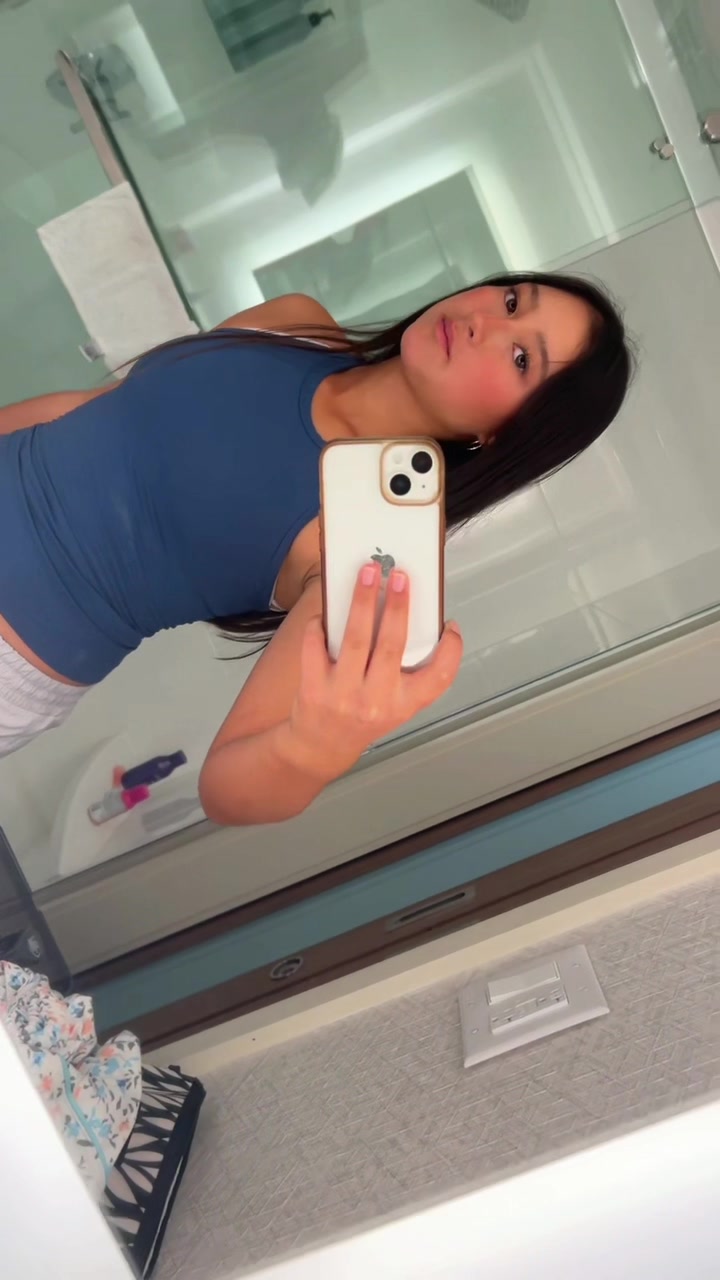 @Maciee ๐