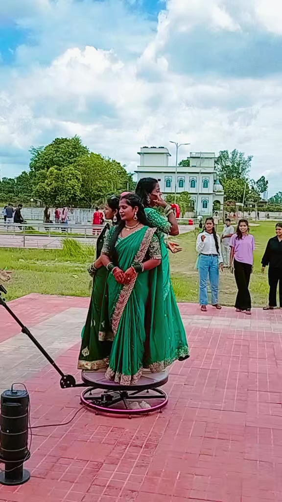 @Khushbu Raj