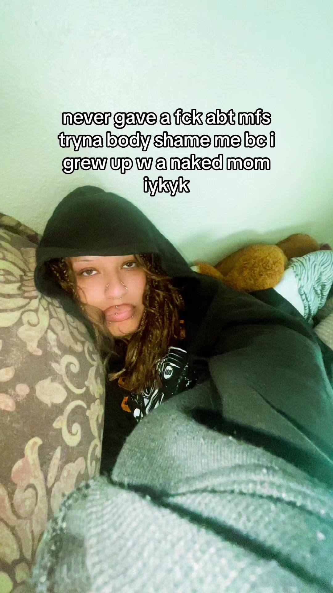 @astoldbymacyra
