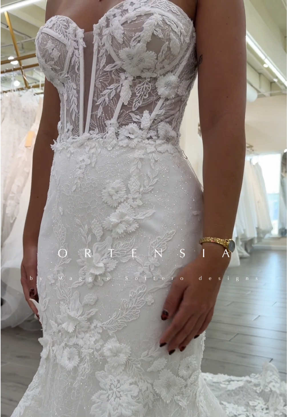 @Lang’s Bridal