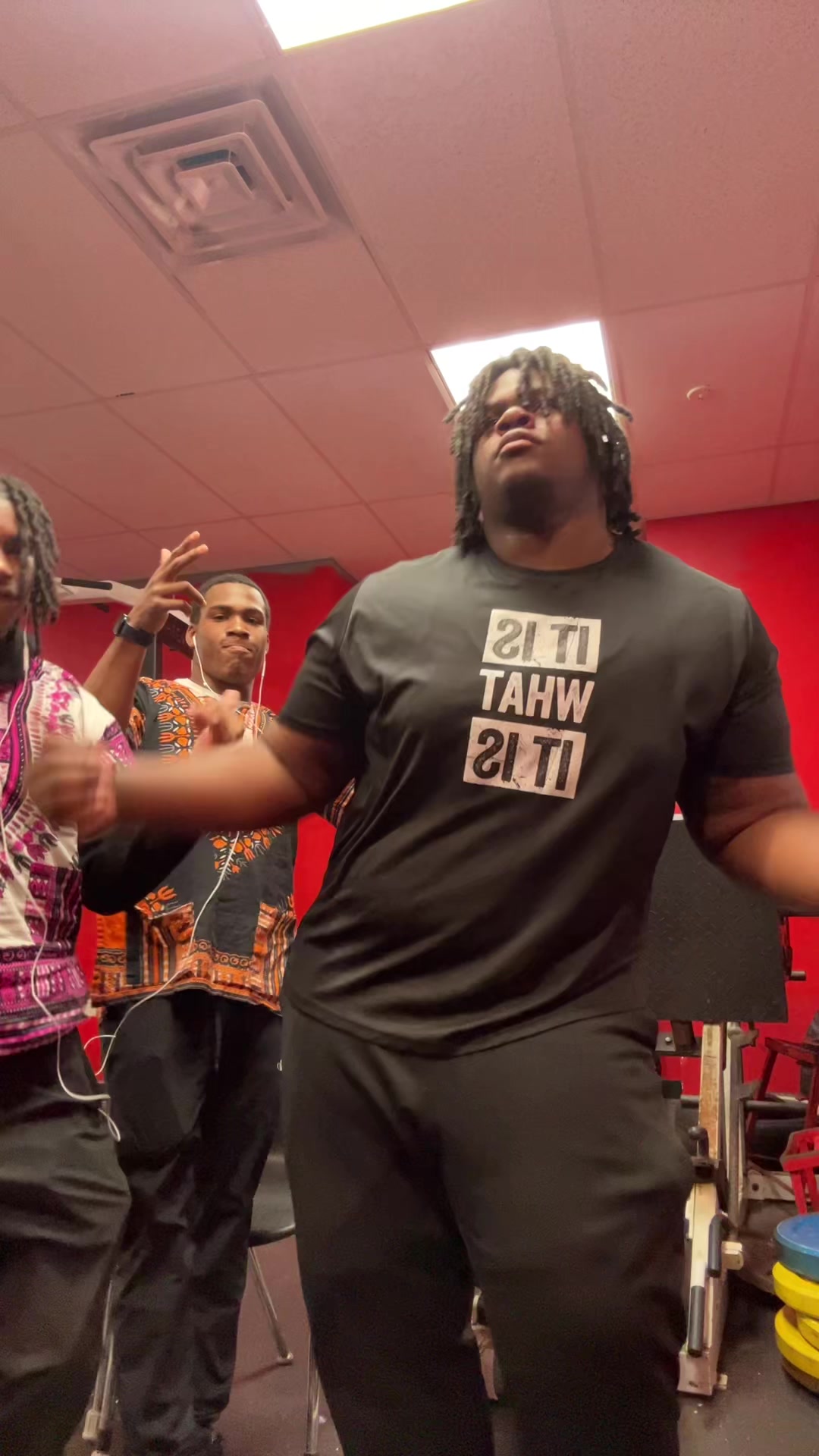 @نييم