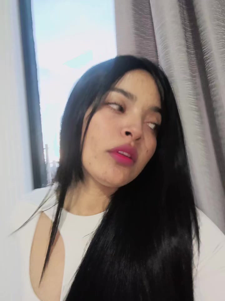 @Clau✨