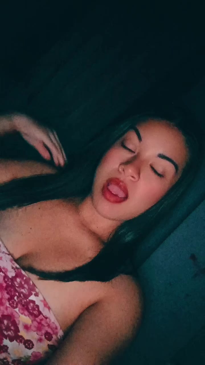 @kathita💞