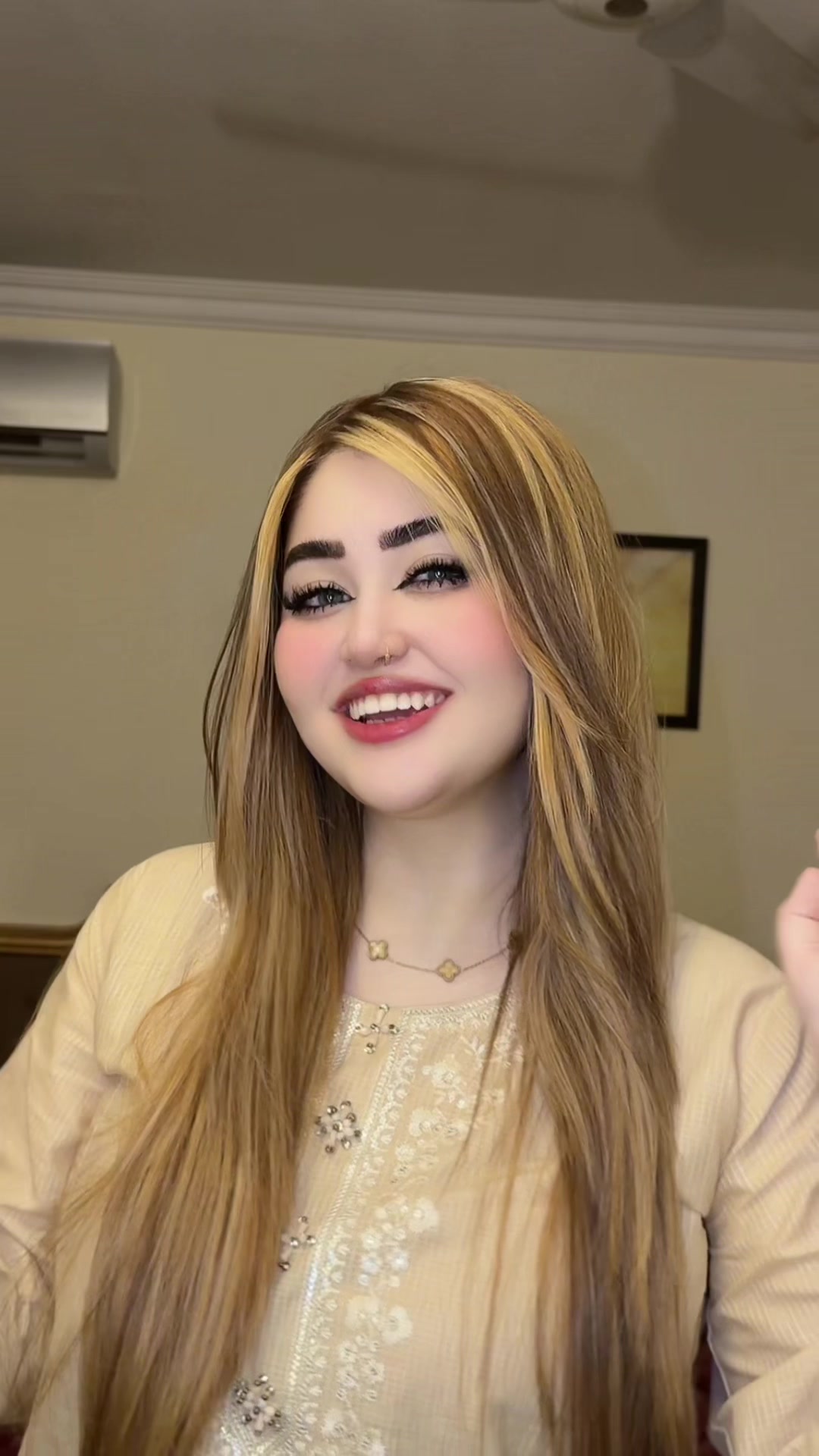 @𝐌𝐚𝐫𝐢𝐚𝐦