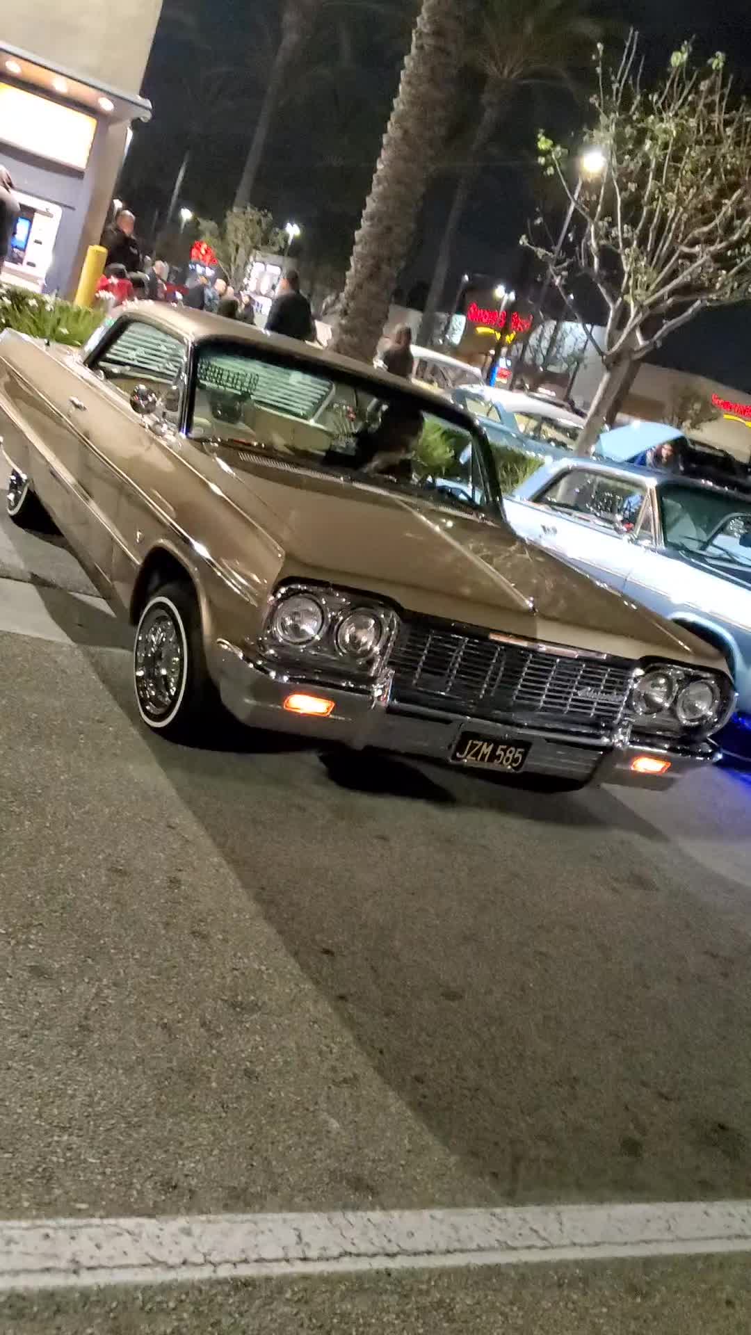 @🇲🇽6cuatro🇺🇲