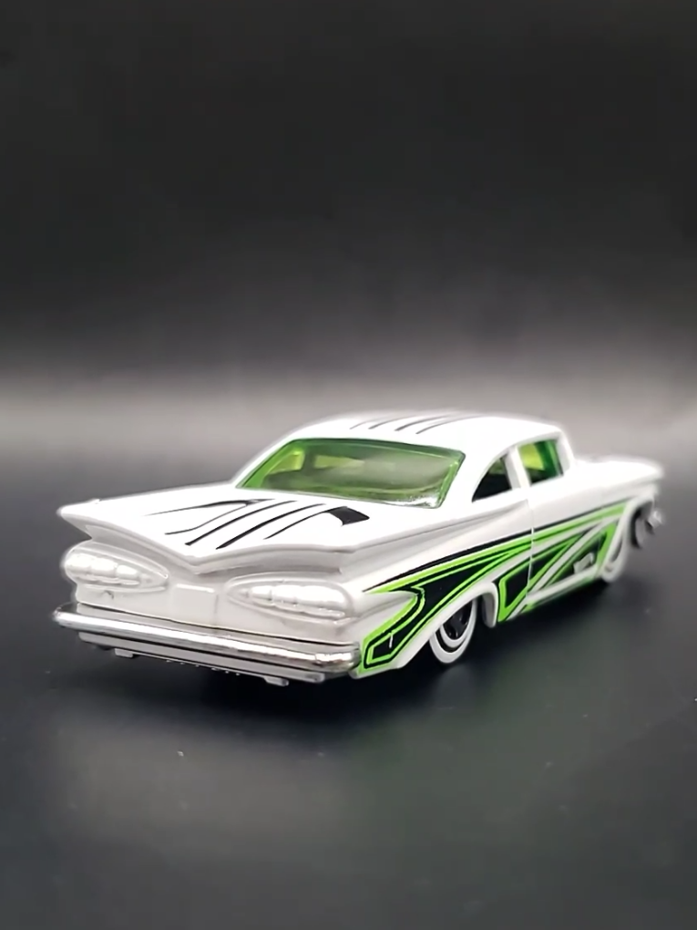 @CORONA TOYS