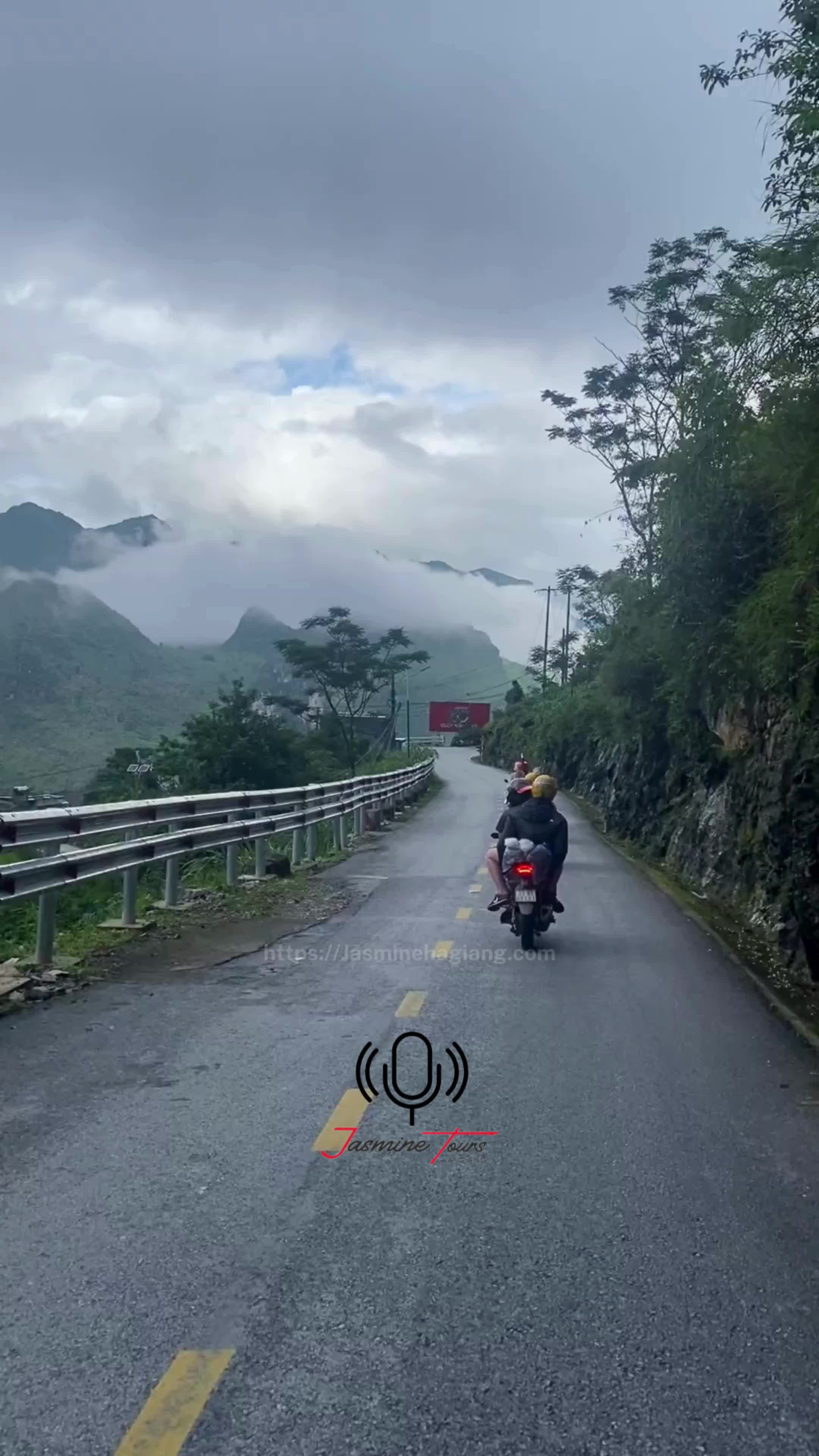 @Jasmine Tours Hà Giang