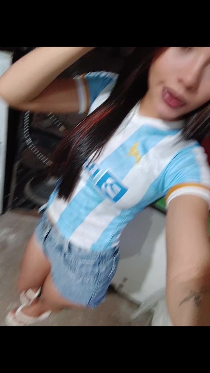 @kaylanee