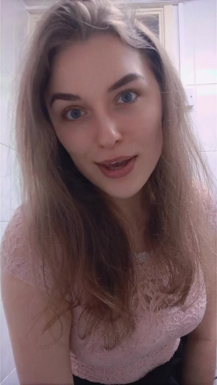 @Blondiii