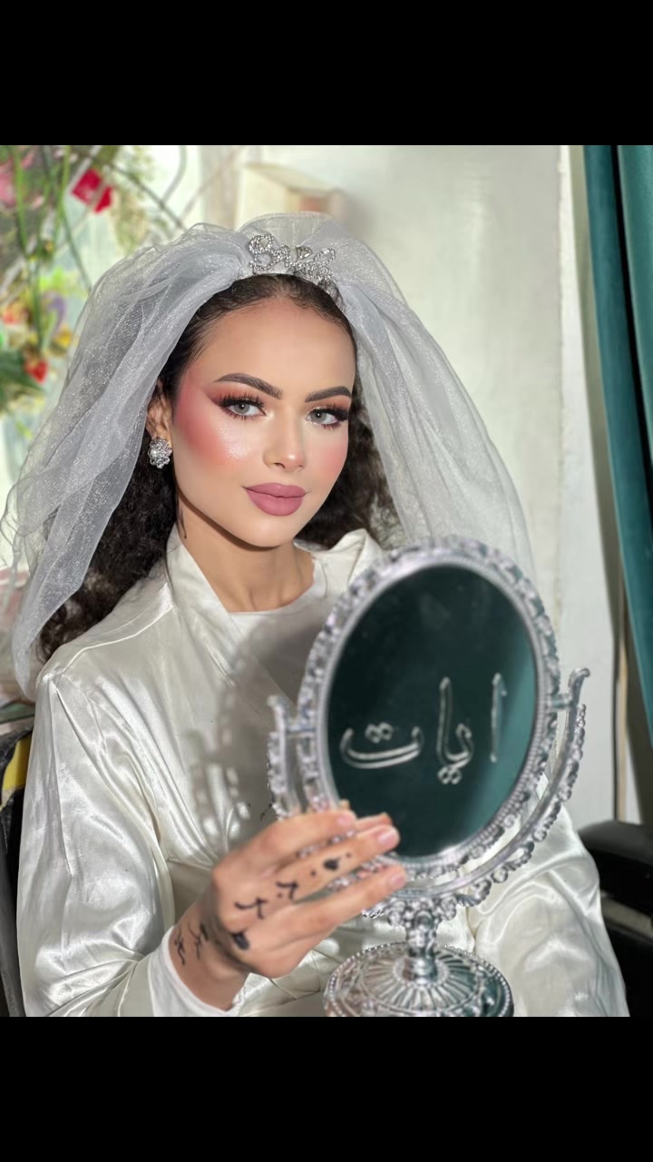 @ايه الروبي MAKEUP ARTIST