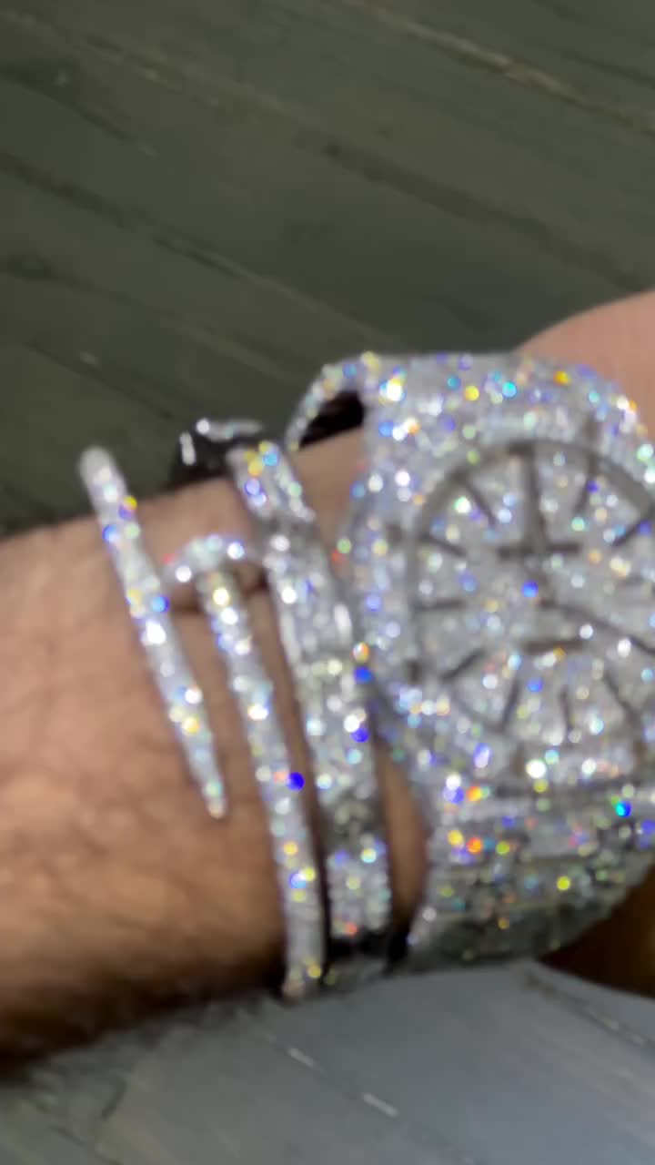 @MoissaniteWatchesDIAN