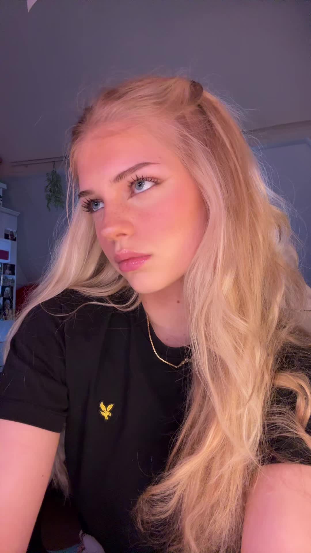 @julia