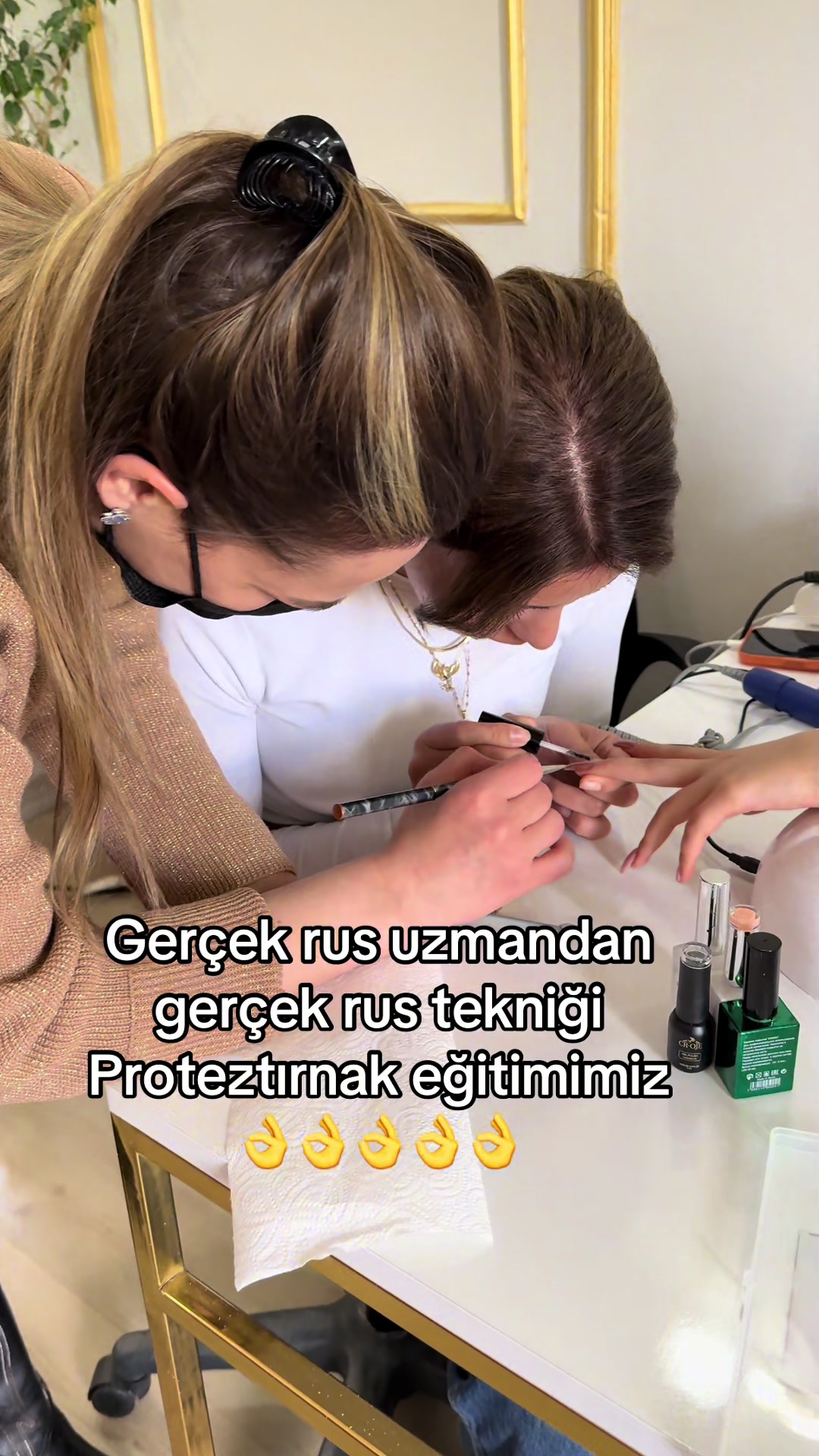 @Esin Deniz Beauty center