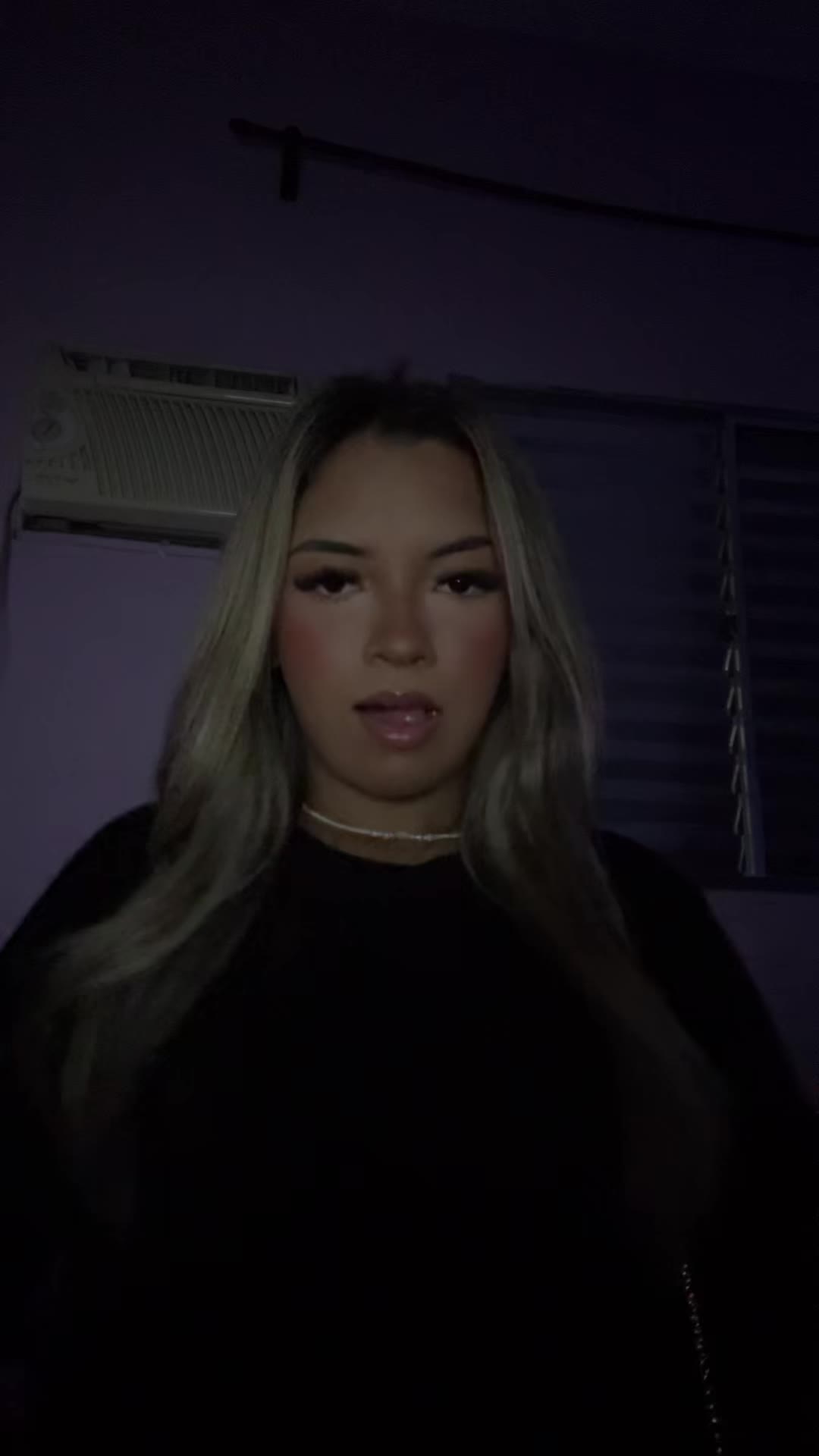 @Ana