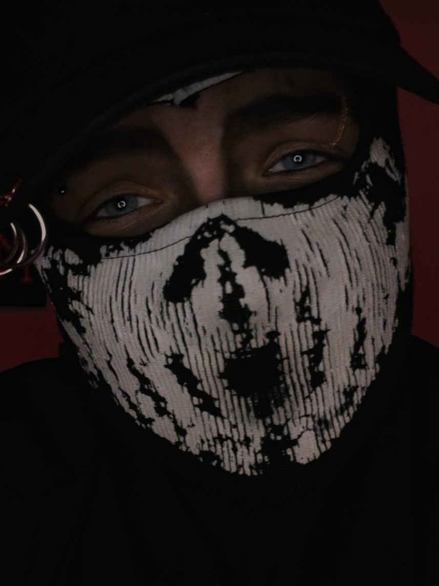 @ℂ𝕒𝕝𝕝𝕤𝕚𝕘𝕟:𝕂𝕖𝕖𝕘𝕪