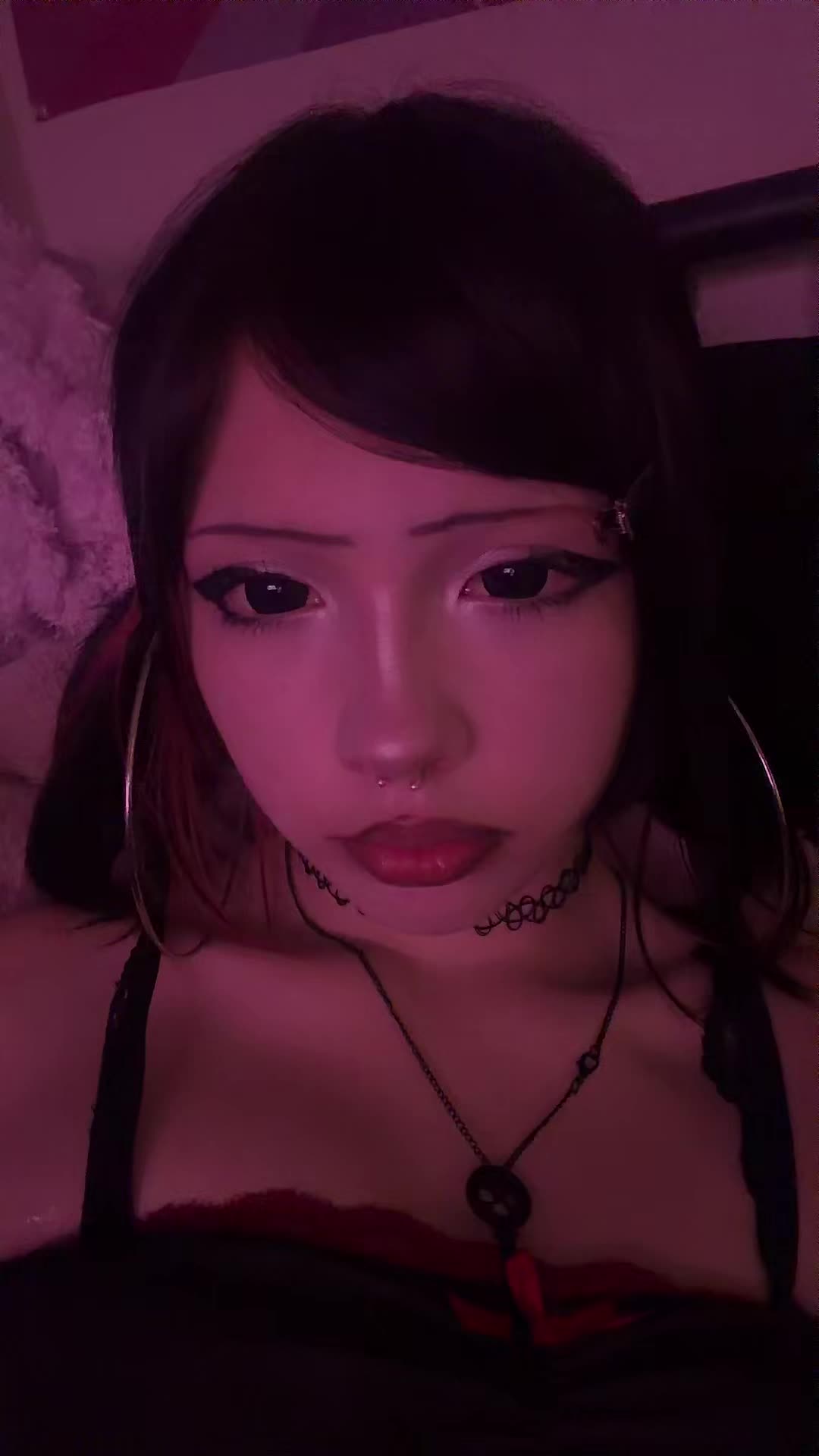 @Ms.crybaby