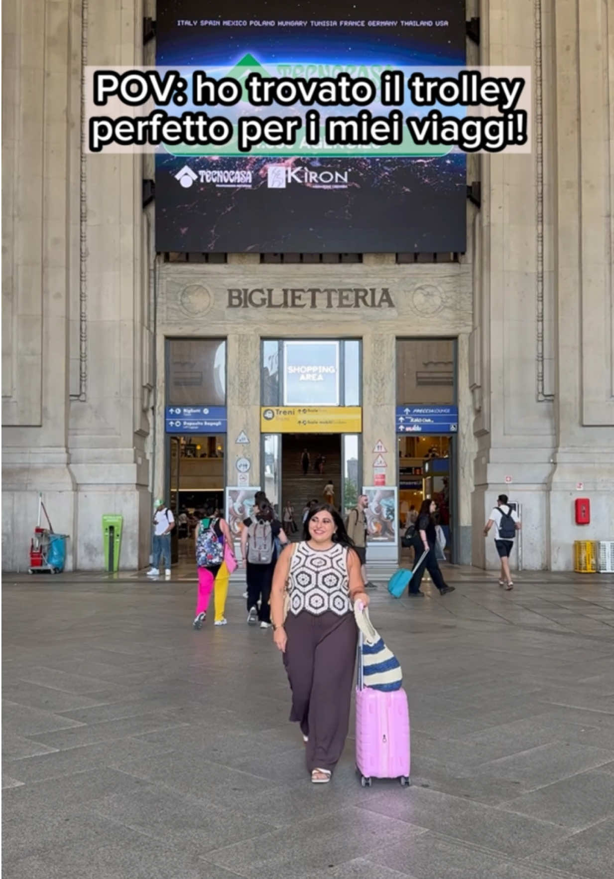 @Anna Pernice - travel blogger