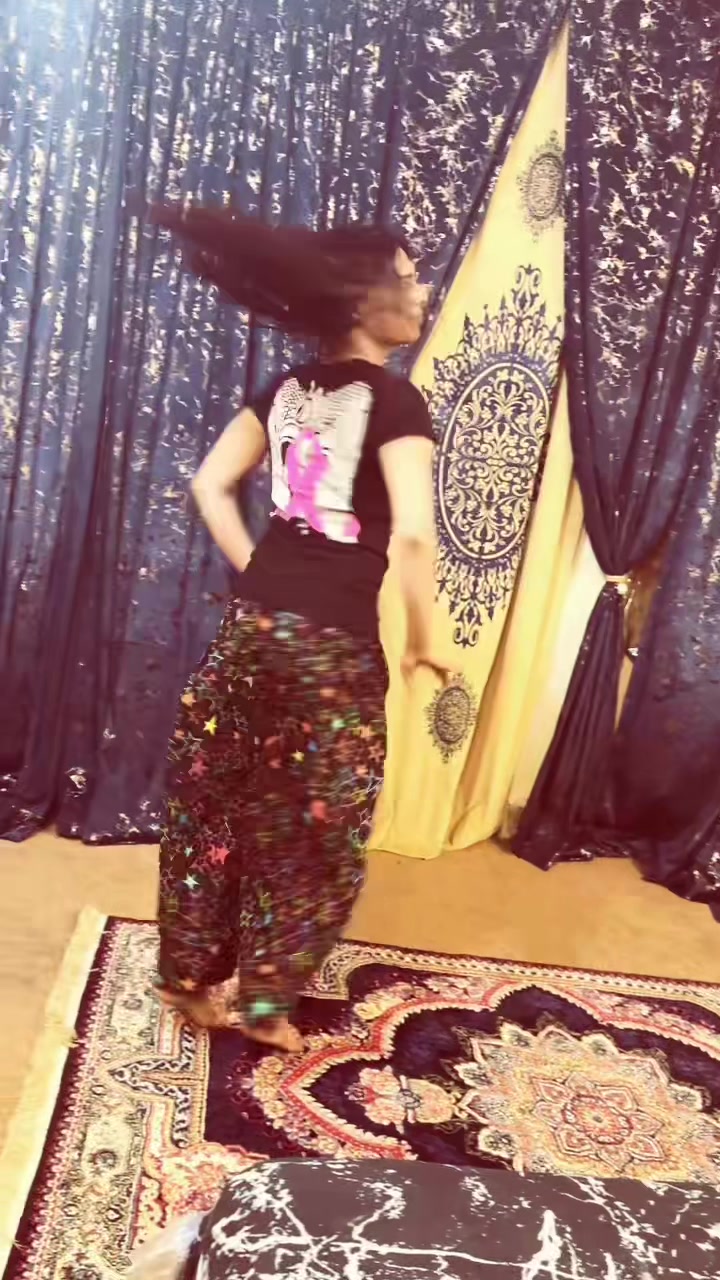 @Hot 🔥Kashmiri qauen