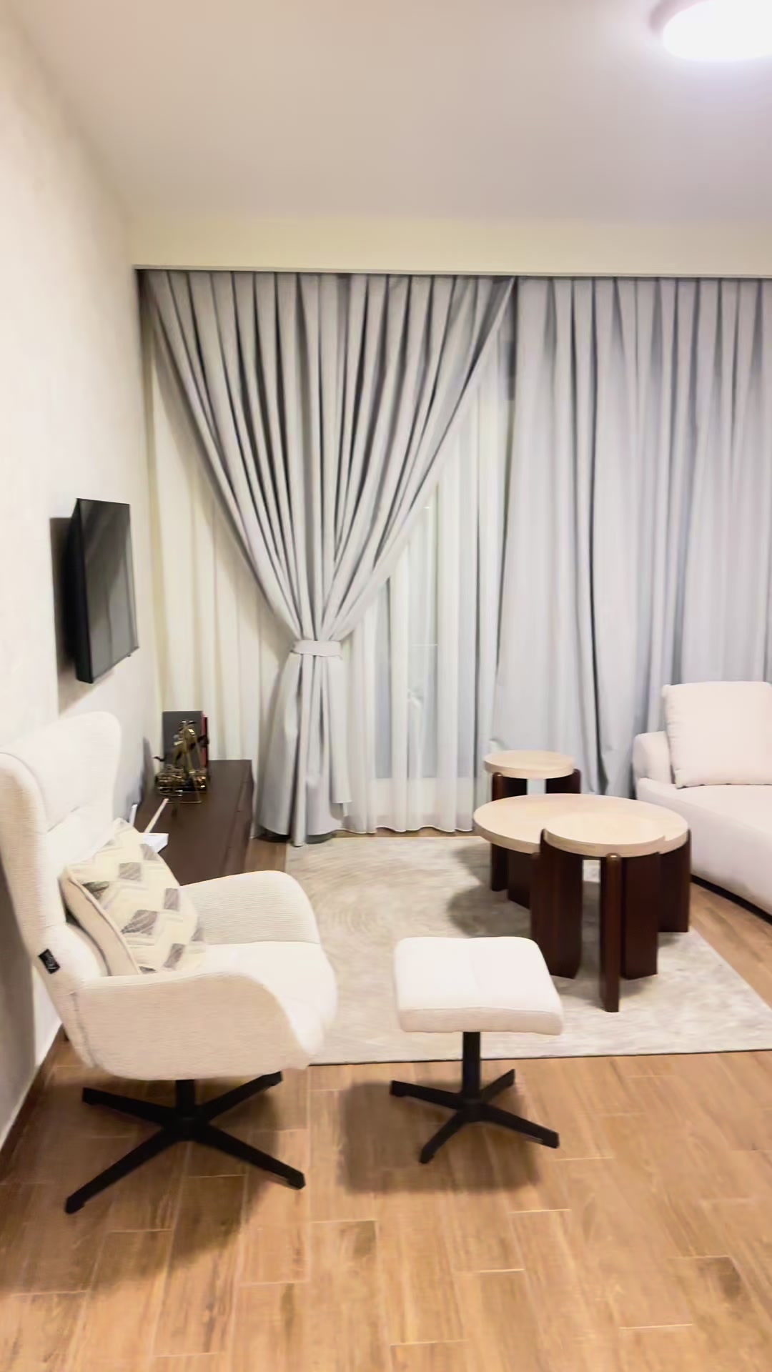 @Peravi Suites