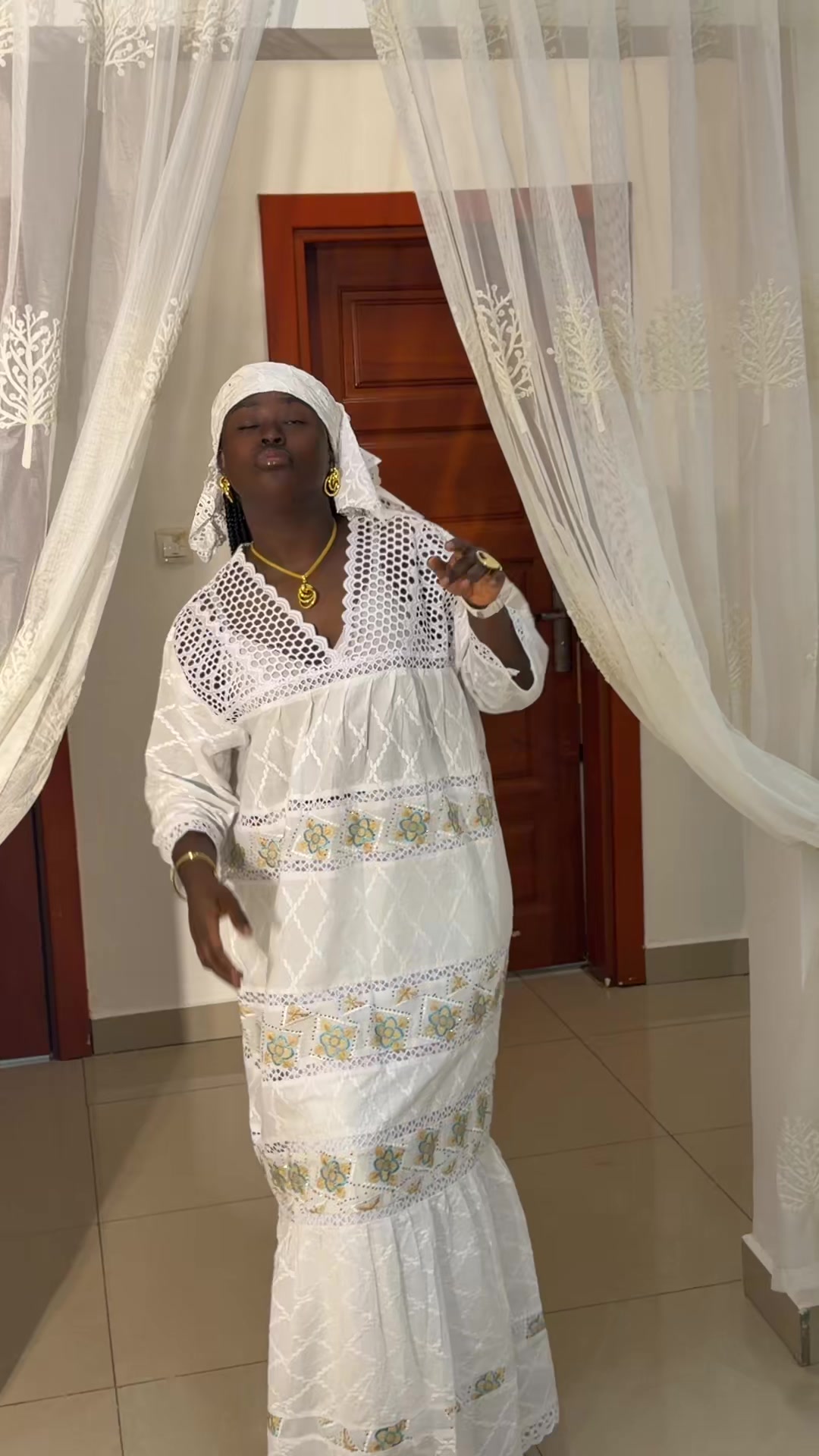 @Sona❤️Saloni🇬🇳