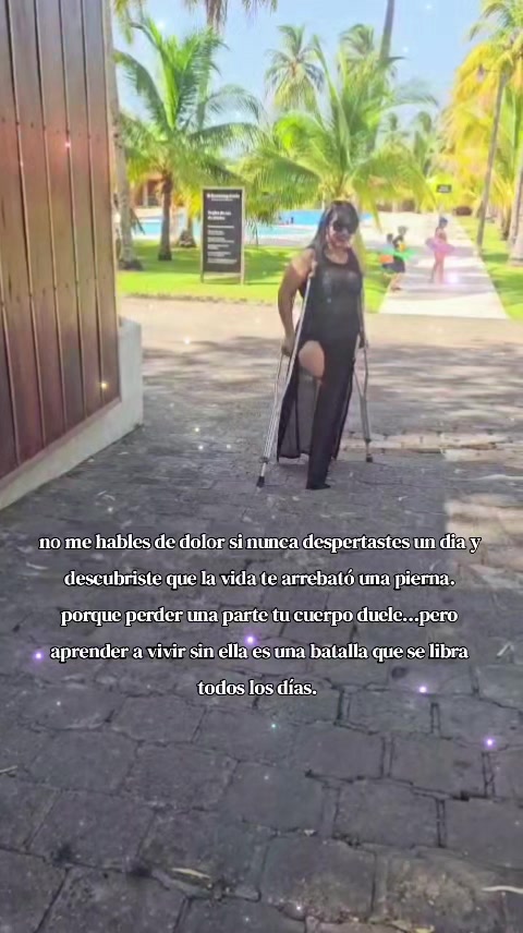 @👩🦽Lizz 🇸🇻🐦⬛😈👻🐘🐄🐄🧸
