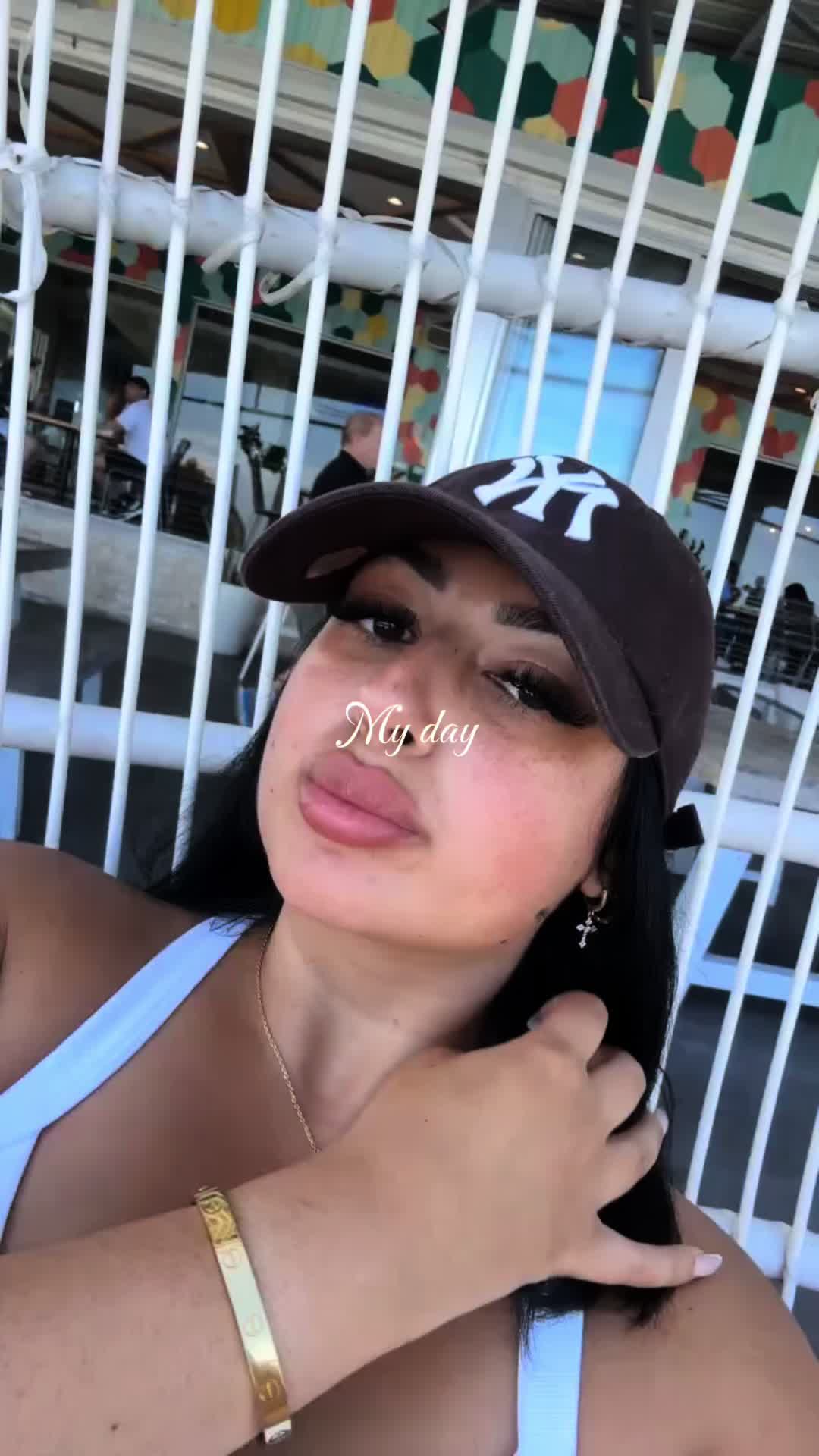 @Anya 🩷