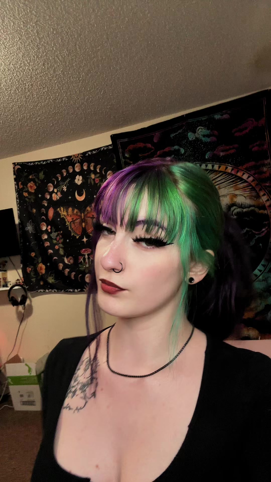 @Jayde🕷️