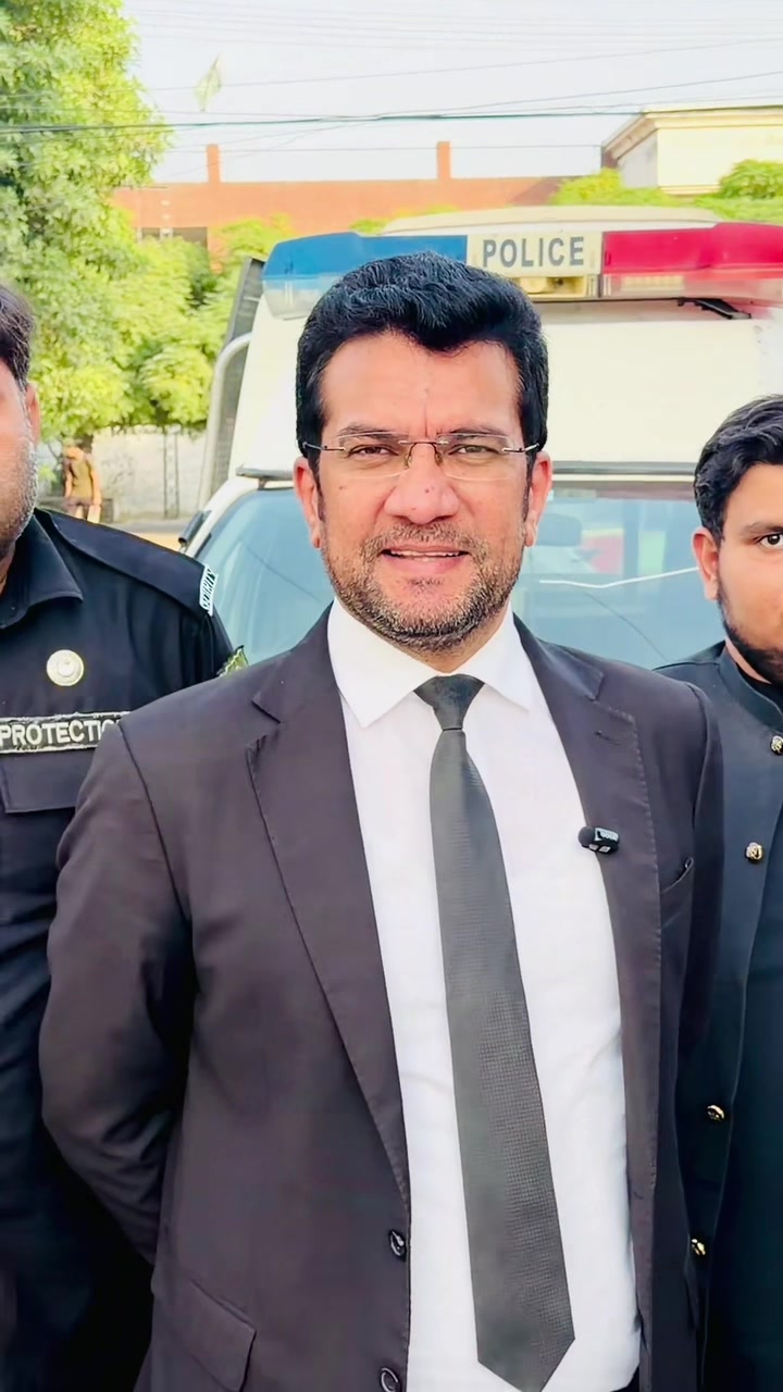 @Malik Faheem Khokhar