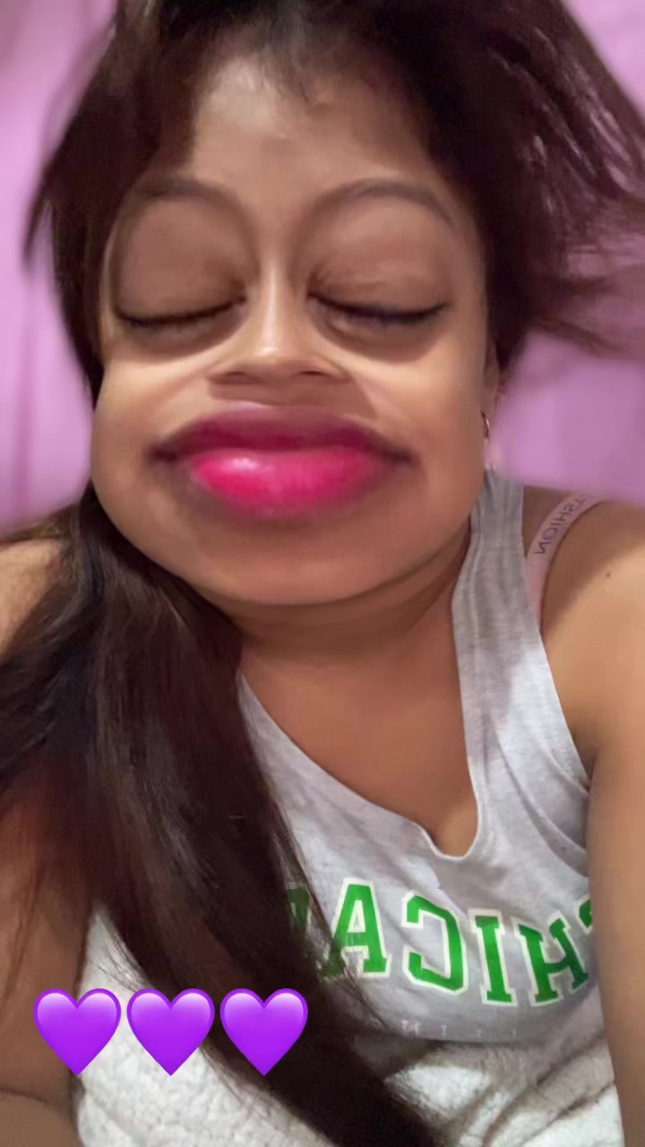 @Emelicita🧡.