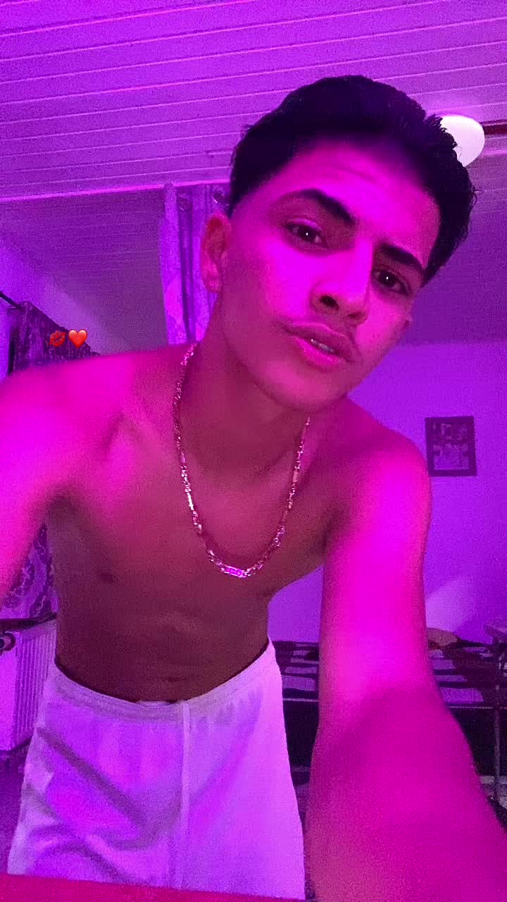 @𝐉𝐫🦁🖤