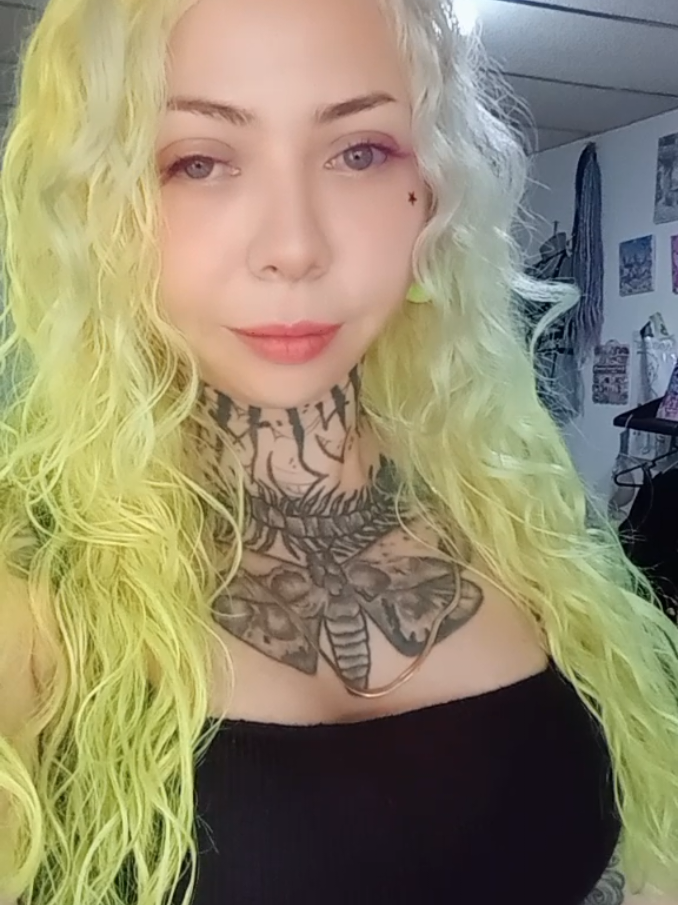 @BrujaOzkura666