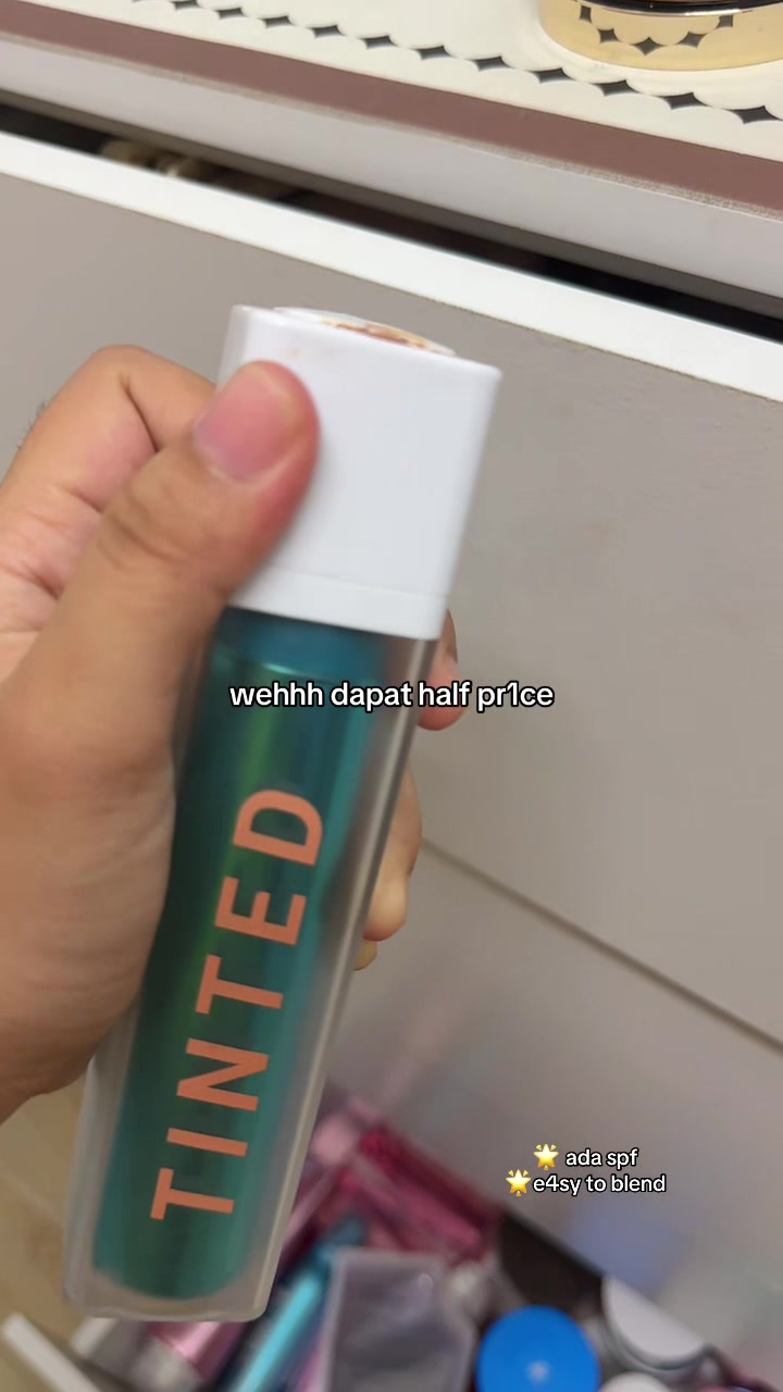 @dina ⋆˚𝜗𝜚˚⋆