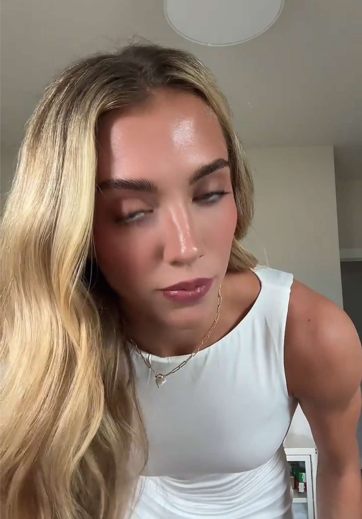 @lexiehull