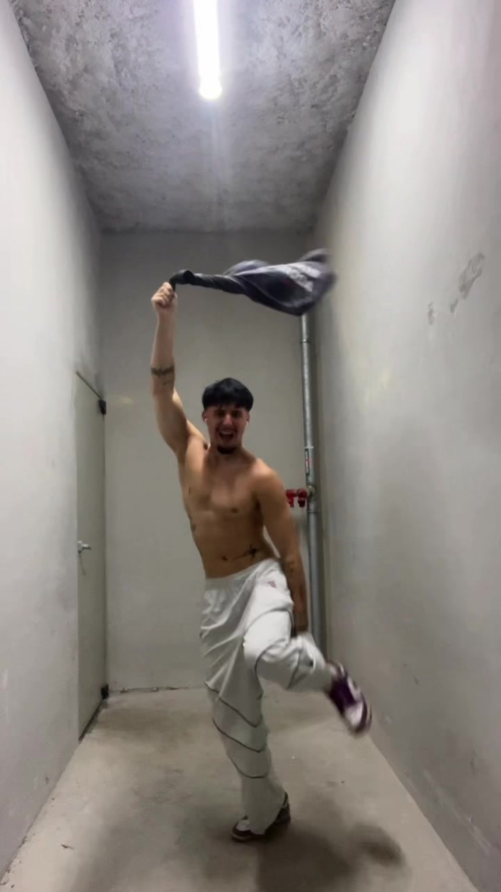 @𝖆𝖑𝖊𝖘𝖘𝖘𝖍𝖆𝖐