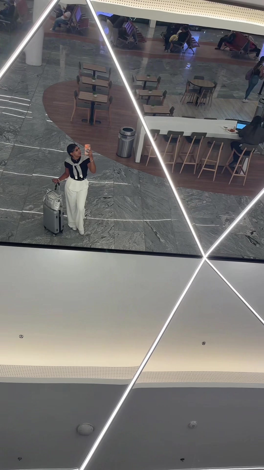 @𝐀 𝐁 𝐈 𝐆 𝐀 𝐈 𝐋  ♛