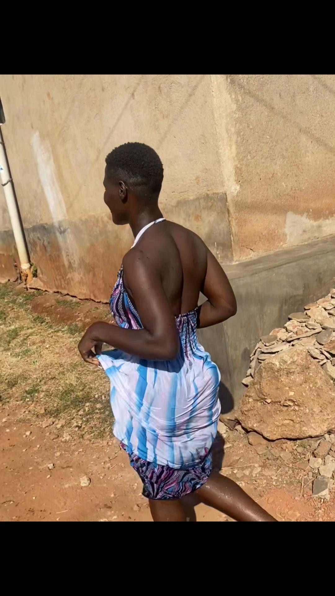 @Sharifahbooty 🇺🇬