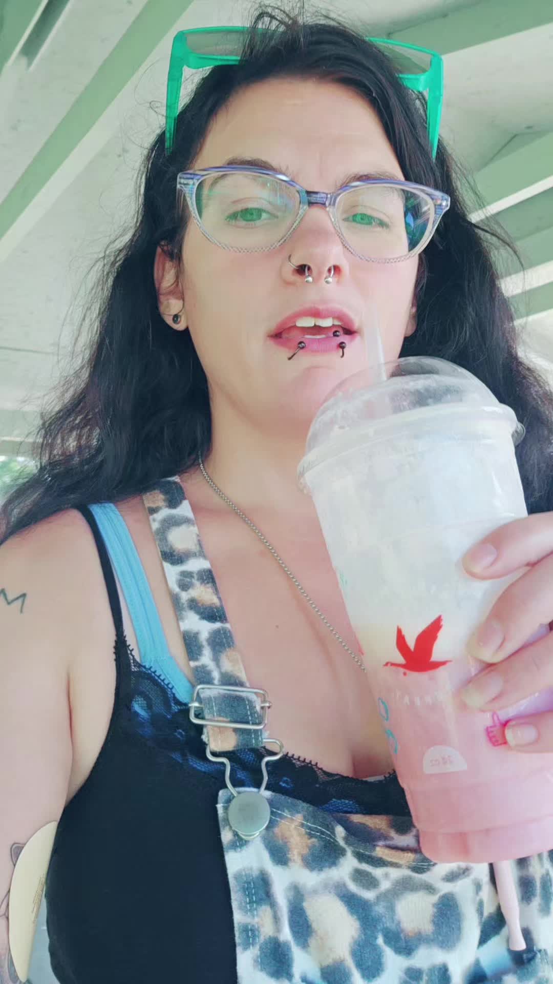 @cbeautynotfunny91!🐙🚙🎙🌽