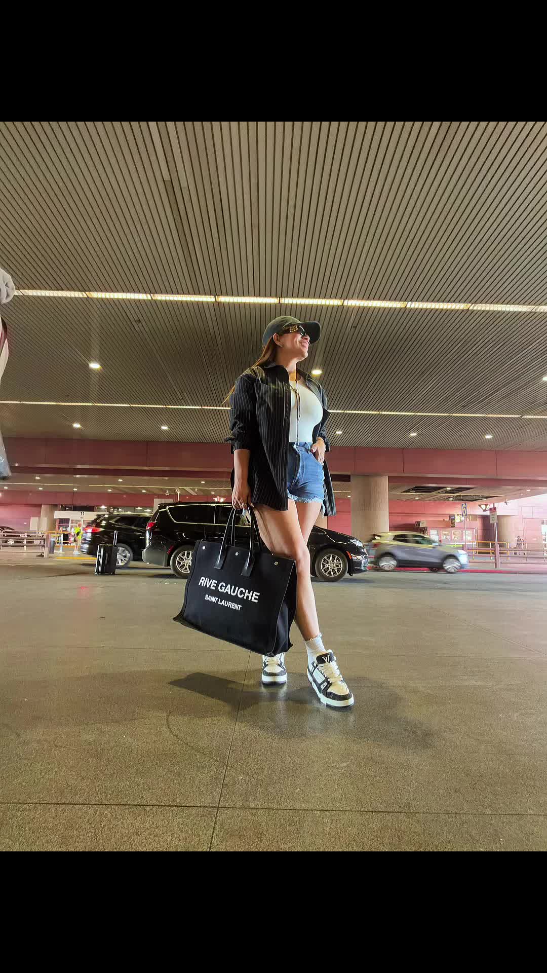 @Claudia Castañeda 💜