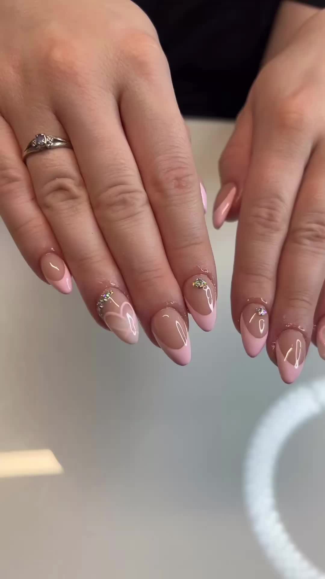 @lizthenailtexh