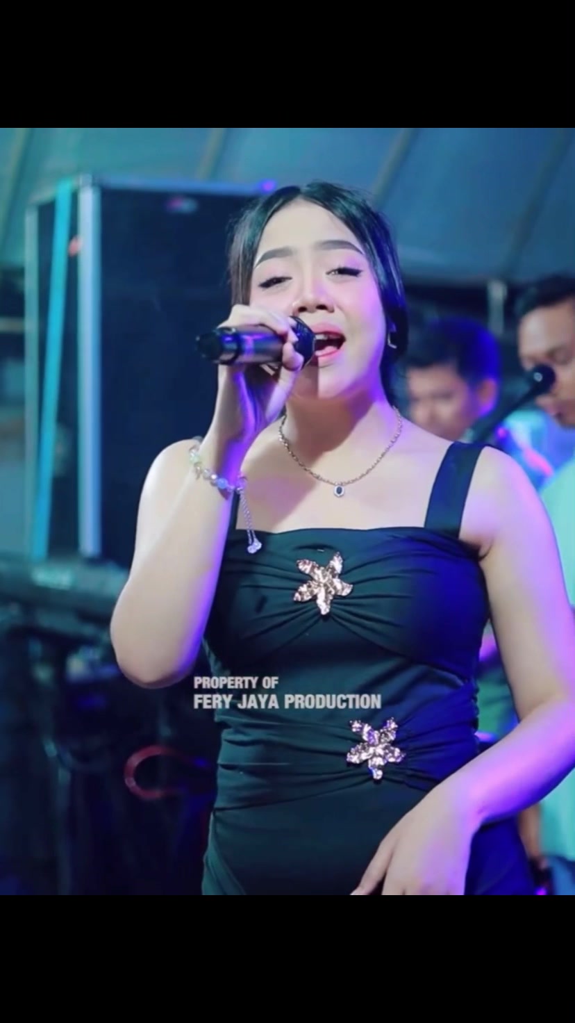 @vivi_fadilaa