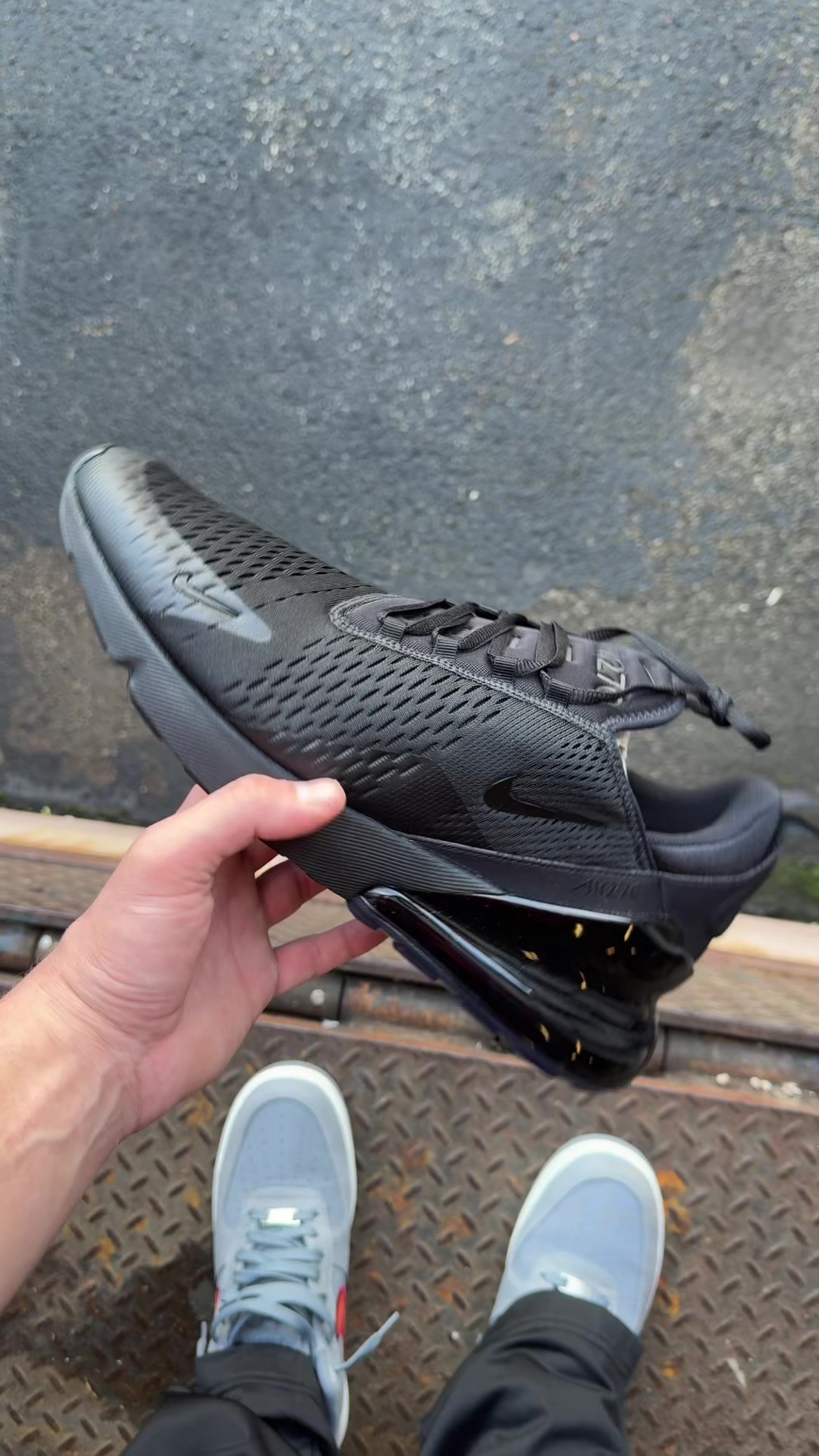 @VERIFIED SNEAKER DEALS