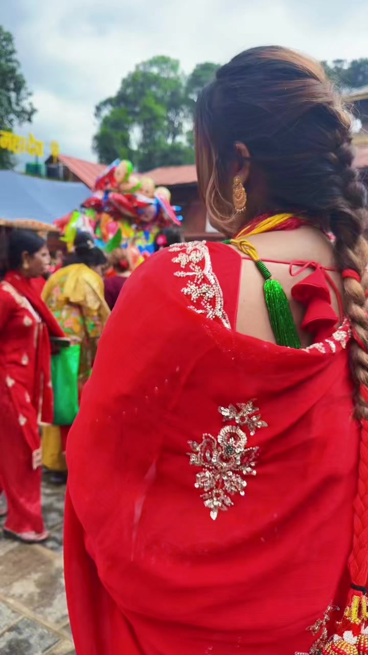@makeupwithsawru